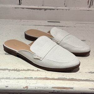 LOFT Beige and White Textured Sandals